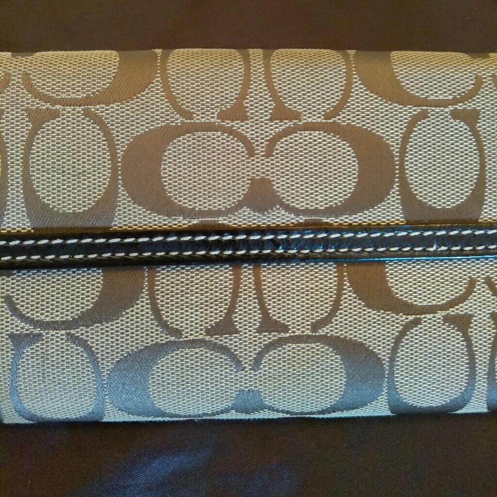 Authentic Coach Brown Canvas Monogram Wallet - image 4